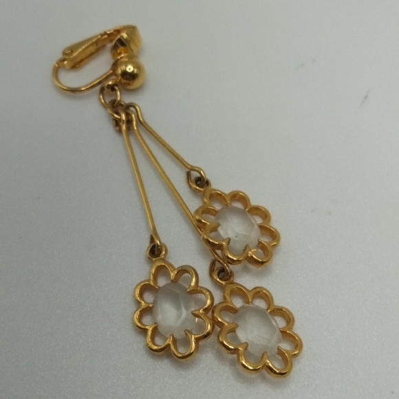 Vintage Avon Dangling Earrings - Picture 3 of 7